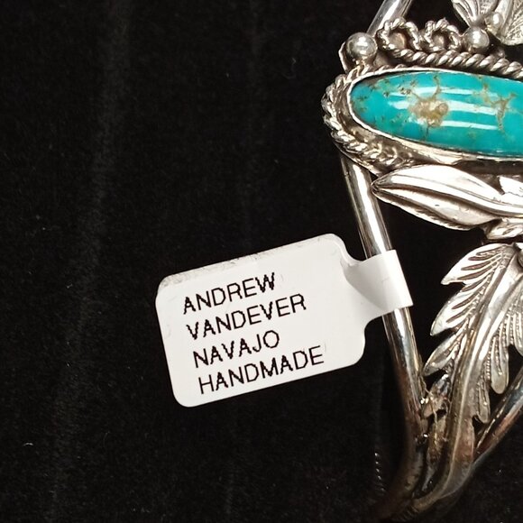 Navajo Handmade Women's Cuff Bracelet Beautiful (Kingman Mined Turquoise) - Picture 5 of 7